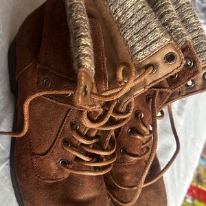 Arizona Jean Company Brown Ankle Boots